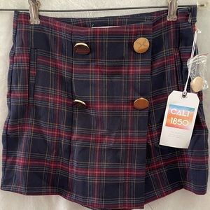 NWT Juniors Small plaid pleaded skirt.